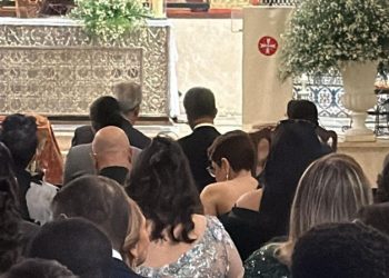 Una boda reúne a Abinader y Leonel fuera del escenario político