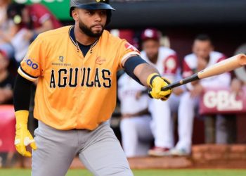 Águilas logran su primer triunfo del round robin contra los Gigantes