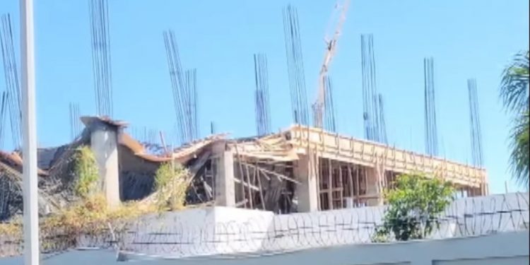 Colapso en Hospital Simón Striddels causa asombro y temor en Azua