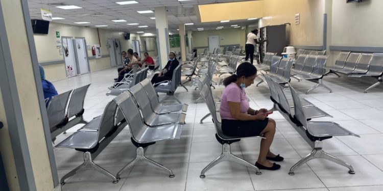 Baja afluencia de pacientes en centros de salud al culminar el 2025