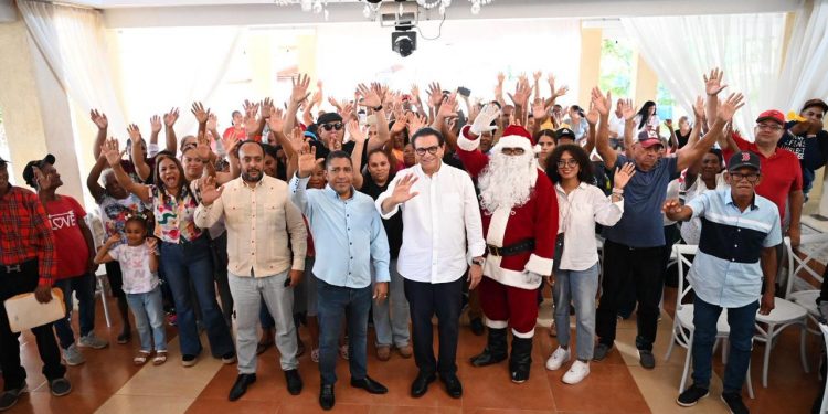 Senador Daniel Rivera celebra con éxito Navidad Santiaguera 2025