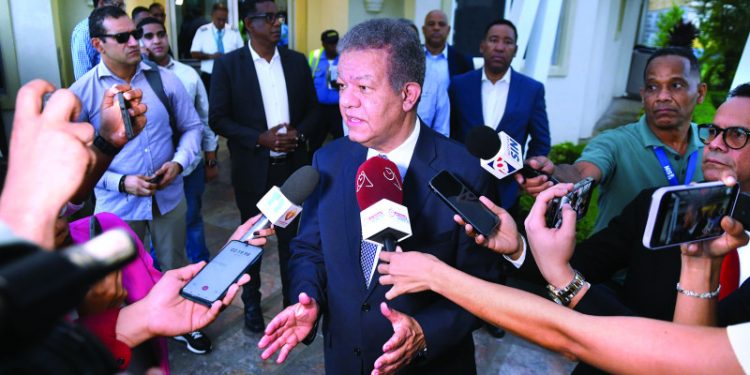 Leonel sobre su labor de observador en Venezuela: “Consideramos que no se podía proclamar el triunfo de Maduro”