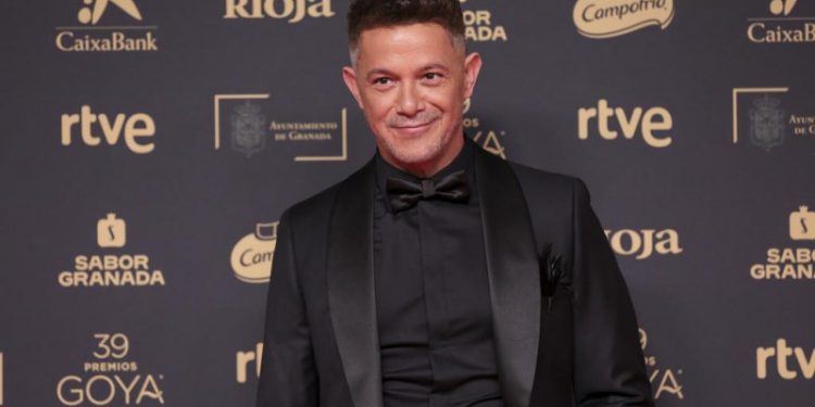 Alejandro Sanz: "Conozco a Julio Iglesias y me cuesta mucho creer que pueda intentar abusar"