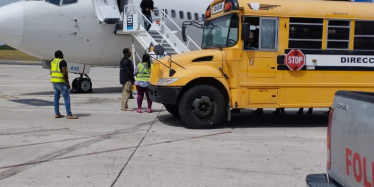 Más de 5 mil dominicanos fueron repatriados de diferentes países en el 2025