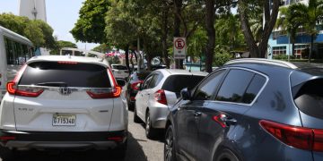 El país importó 131,253 vehículos el año pasado, 3,673 menos que en 2024