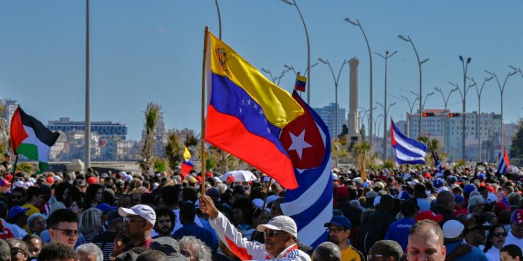 Cubanos temen a tiempos futuros mucho más difíciles