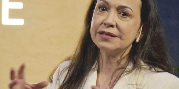 Líder opositora Machado dice que cuentan con Trump para la "libertad" de Venezuela