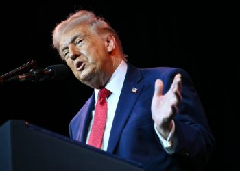 EEUU estará "jodido" si la Corte Suprema falla en contra de los aranceles, dice Trump