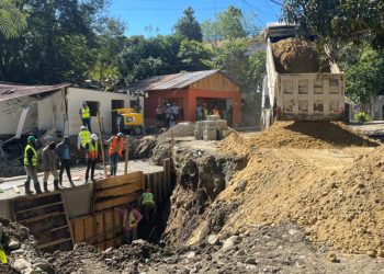 Familias afectados por explosión en acueducto Cibao esperan que reconstruyan casas