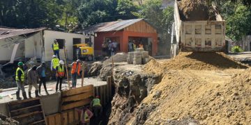 Familias afectados por explosión en acueducto Cibao esperan que reconstruyan casas