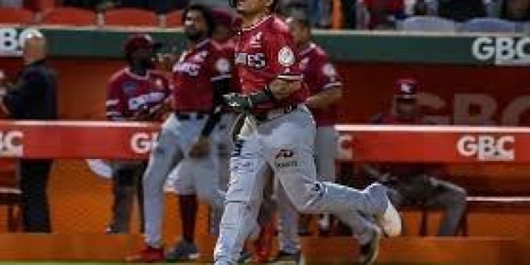 Gigantes logran su primer triunfo del round robin tras dominar a los Toros