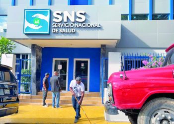 Nuevos ministros y directores trabajan con comisión de transición tras nombramientos