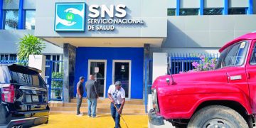 Nuevos ministros y directores trabajan con comisión de transición tras nombramientos