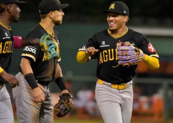 Águilas triunfan sobre Toros y se colocan a un juego del segundo puesto de la semifinal