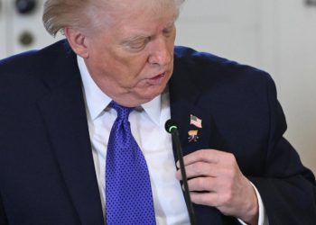 Trump compró bonos corporativos de Netflix y Warner Bros. tras anunciarse el megaacuerdo