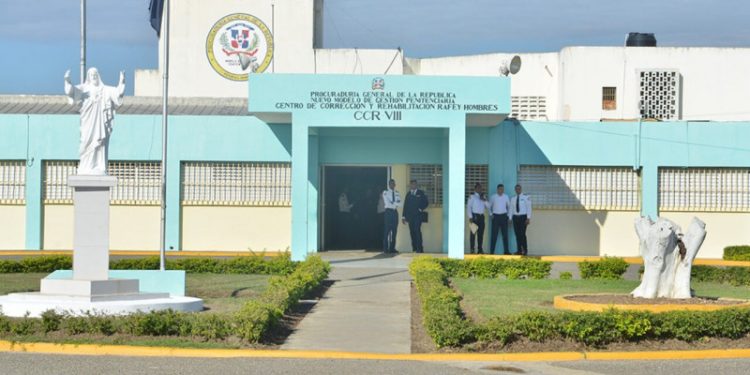 Investigan atentado contra subdirectora de Rafey-Hombres