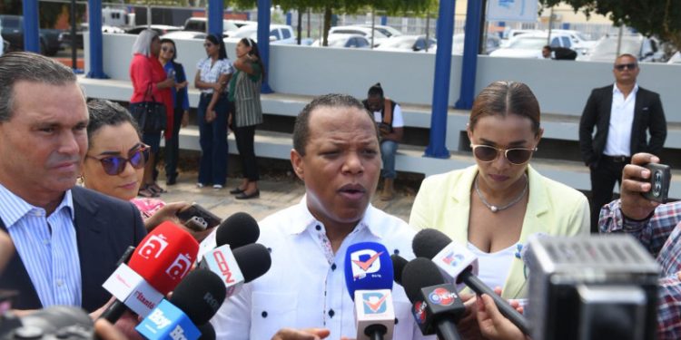 Intrant asegura que los choferes cumplen las leyes de tránsito