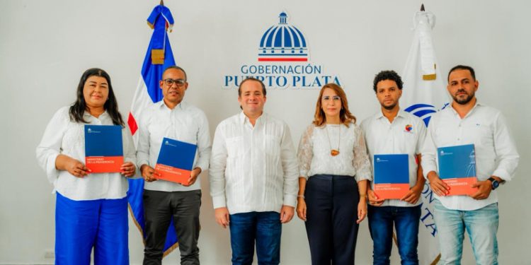 Gobierno entrega primer aporte para intervención integral y puesta en valor del Museo Judío de Sosúa