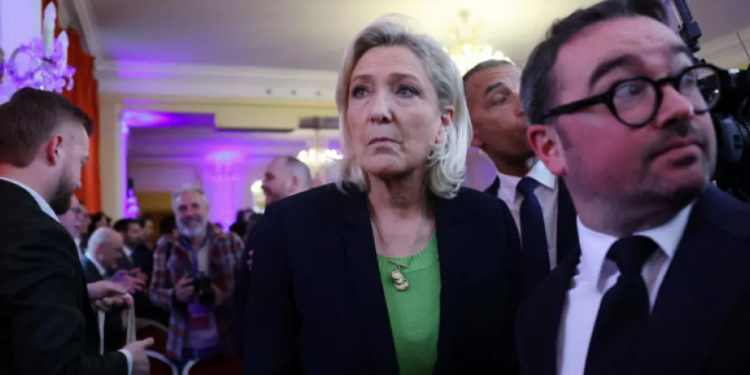Marine Le Pen intenta retomar su candidatura presidencial en los tribunales para competir en 2027