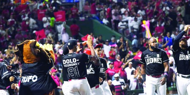 Los "Duros de Matar" lo hicieron otra vez, Escogido viene de atrás y gana primero de la final