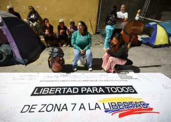 Venezuela abre su industria a la empresa privada