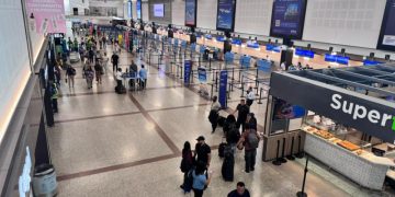 Se normaliza en un 90% tráfico aéreo entre Las Américas y Estados Unidos tras tormenta invernal