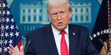 Lanzarán la "cuenta Trump", un programa que le daría 1,000 dólares a cada recién nacido