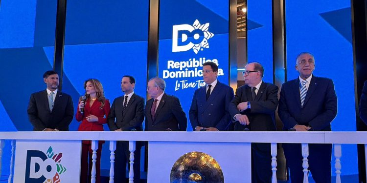 Desde FITUR se reafirma el turismo deportivo en Santiago de los Caballeros