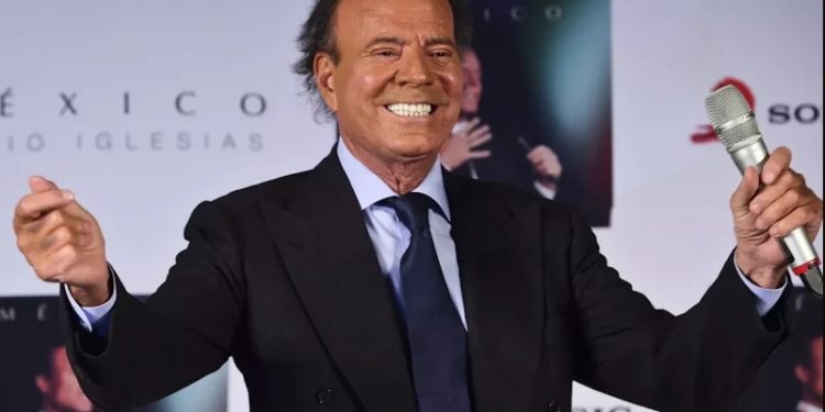 Julio Iglesias solicitó visados turísticos para empleadas dominicanas que trabajaron como domésticas en España