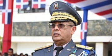 Guzmán Peralta pasa a retiro y es designado asesor policial del Poder Ejecutivo