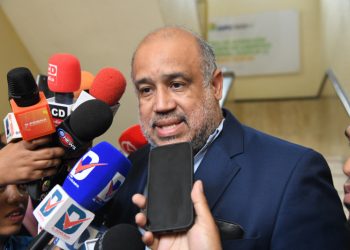 Abogado dice que Santiago Hazim ha perdido entre 70 y 80 libras durante prisión preventiva