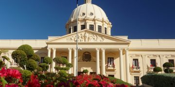 Abinader crea comisión de seguimiento de medidas concertadas para crisis haitiana