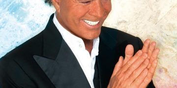 Cancillería española niega que haya abierto investigación a Julio Iglesias por visados a empleadas
