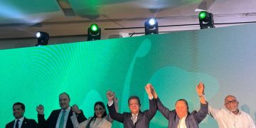 José del Castillo pasa del PLD a la FP: "Cambio de partido por amor a nuestras convicciones"