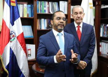 Juramentan a Jimmy Rosario como el nuevo rector del ITLA