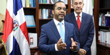 Juramentan a Jimmy Rosario como el nuevo rector del ITLA