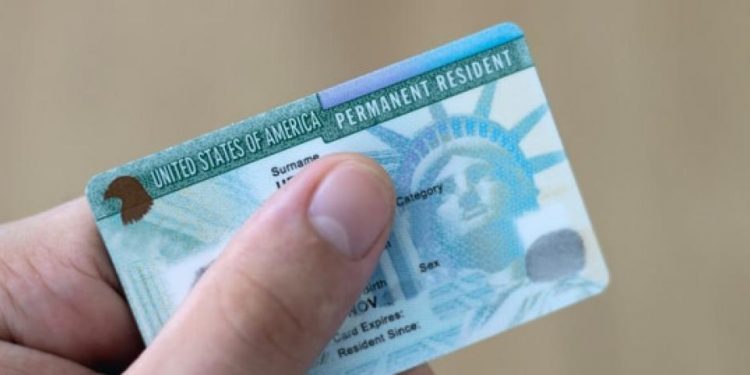 Negarán préstamos a los empresarios migrantes con "green cards"