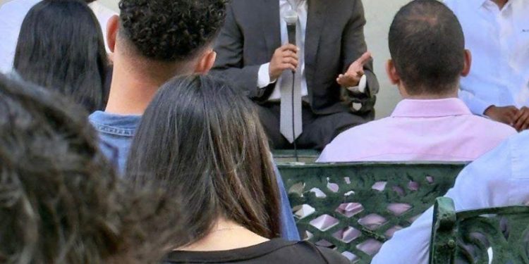 Guido Gómez Mazara: En el país “tenemos crisis de ideas”