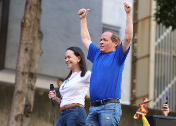 Excarcelan a dos aliados de María Corina Machado