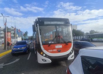 Gobierno pone en funcionamiento el nuevo corredor de autobuses Independencia