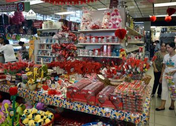 Dominicanos mantienen la tradición de celebrar San Valentín