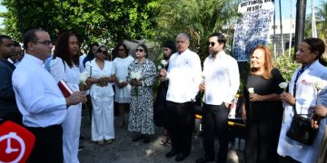 Solidaridad en San Valentín: endocrinólogos recuerdan esposa de colega fallecida en el Jet Set