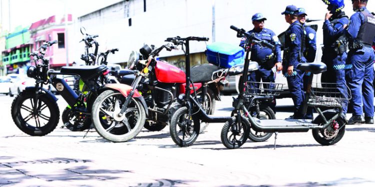 Gobierno categorizará y regulará uso de motos y patinetas eléctricas