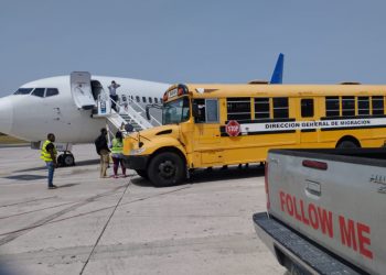 Repatrian a más de 90 dominicanos desde EEUU tras cumplir sentencias