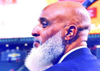 Lío económico y nepotismo provocan la renuncia de Tony Clark