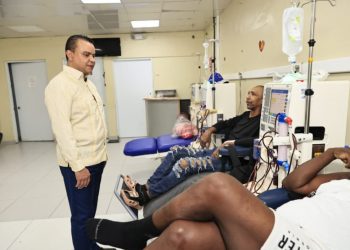 SNS garantiza el suministro a programas de diálisis y nutrición