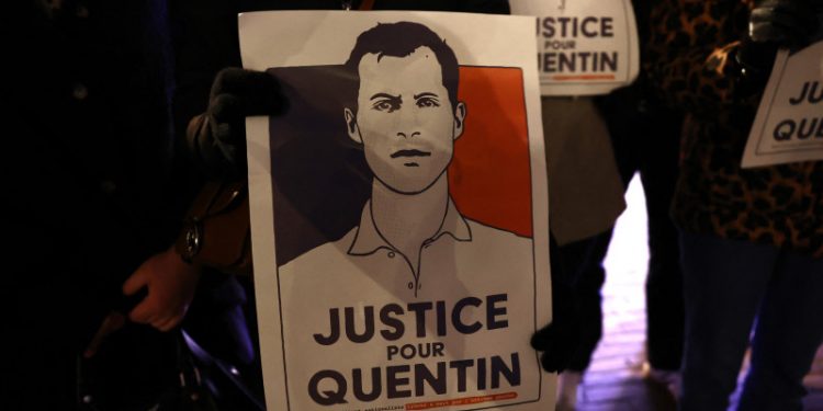 Francia: Policía arresta a 11 por la muerte a golpes de estudiante de ultraderecha