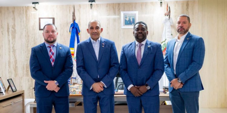 JEFE REGIONAL DE LA DEA DESTACA FIRME APOYO DEL PRESIDENTE LUIS ABINADER A LA LUCHA CONTRA EL NARCOTRÁFICO