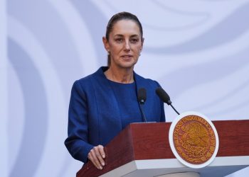 Evacúan a la presidenta Claudia Sheinbaum a embarcación de la Marina tras ola de violencia en México