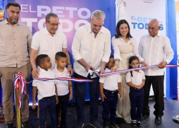 Abinader inaugura centro educativo inicial en honor a gobernadora Nelsy Cruz, fallecida en la tragedia Jet Set